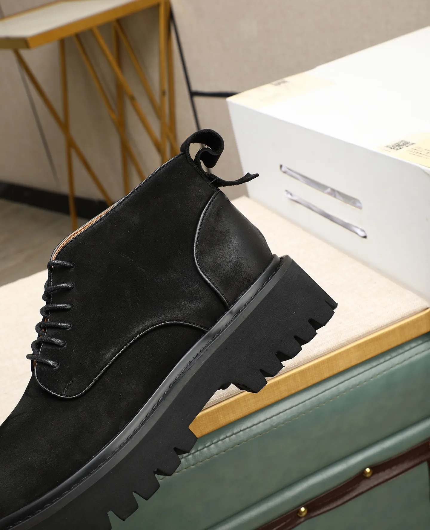 Men's men's shoes 💰580 high-end version. PRADA (Prada) men's casual style, compare the quality at the counter 🧚🏿♂️Imported cowhide fabric 🐎Water-dyed comfortable and soft cowhide lining for feet 🐂Genuine leather outsole with label 🎉 Size 38-44. Can be customized for 45💥🏆